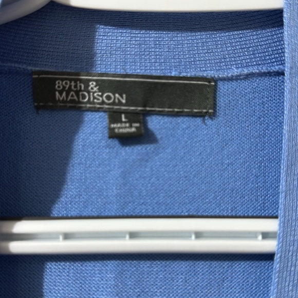 89th and Madison Blue Women's Sweater Sz  large - Picture 2 of 3